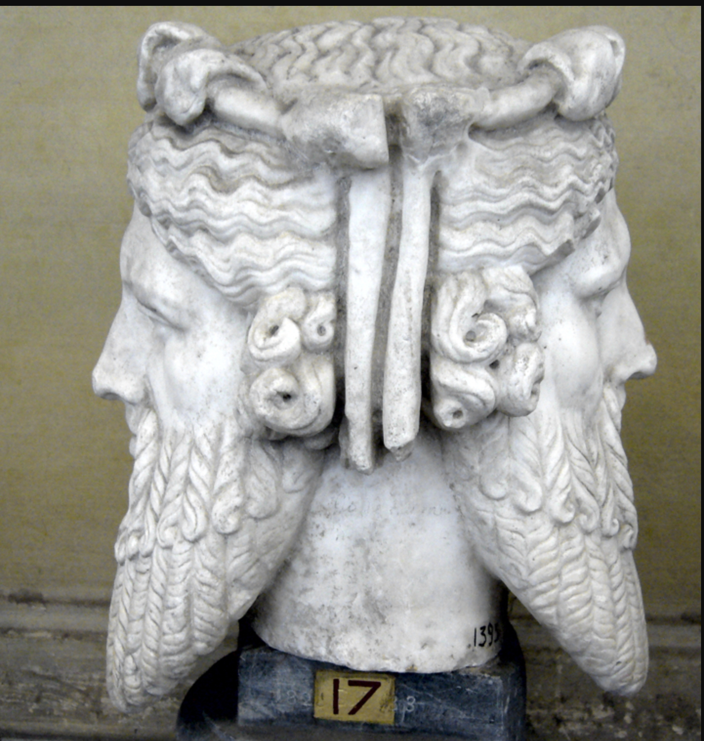 Janus-Statue